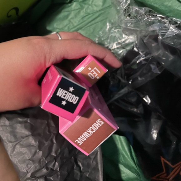 BNIB Jeffree Star Cosmetics Makeup + Limited Edition Halloween Beanie Bundle - Picture 2 of 8